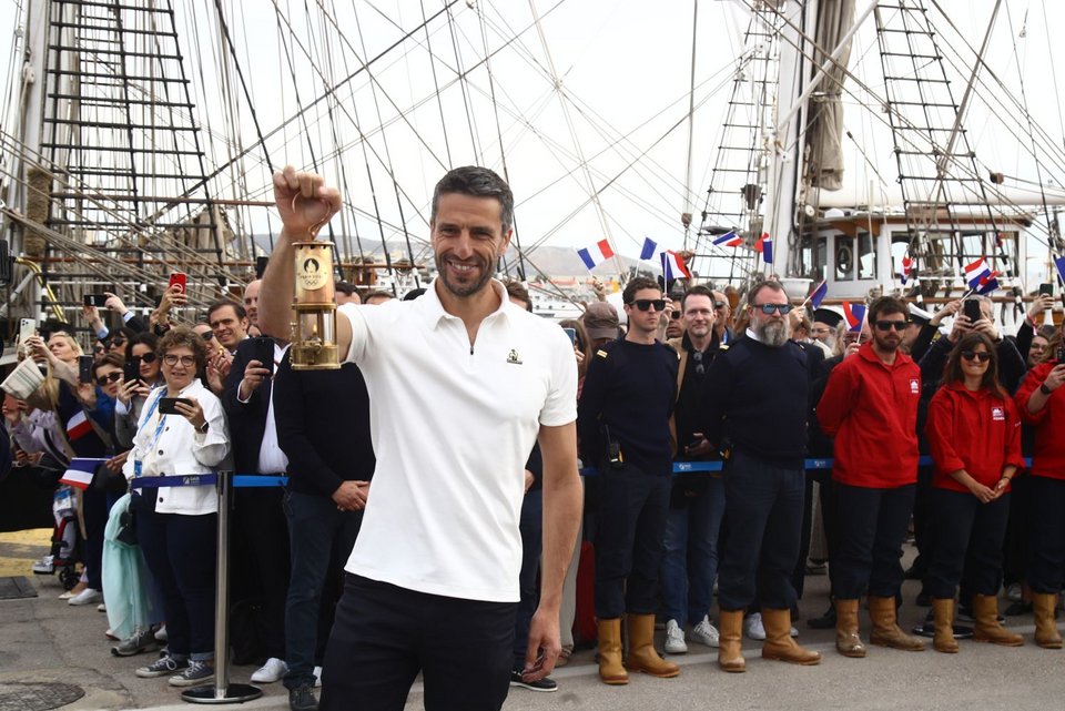 Το ιστιοφόρο Belem απέπλευσε από το λιμάνι του Πειραιά, μεταφέροντας την Ολυμπιακή Φλόγα / Φωτογραφία: Eurokinissi