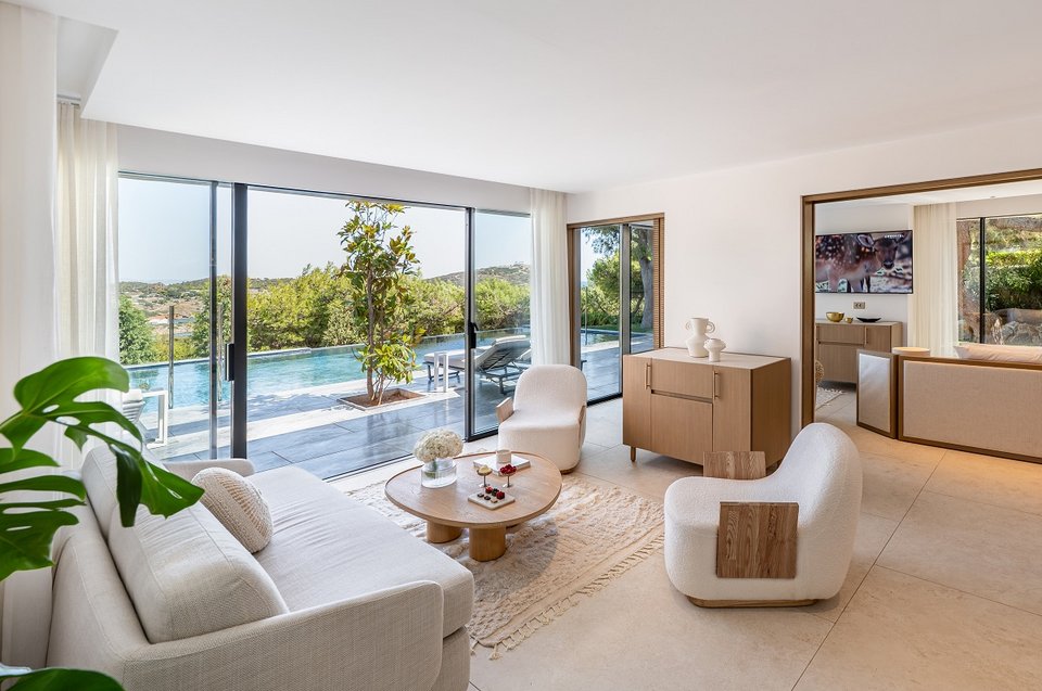PINE HILL VILLA TEMPLE & SEA VIEW WITH PRIVATE POOL