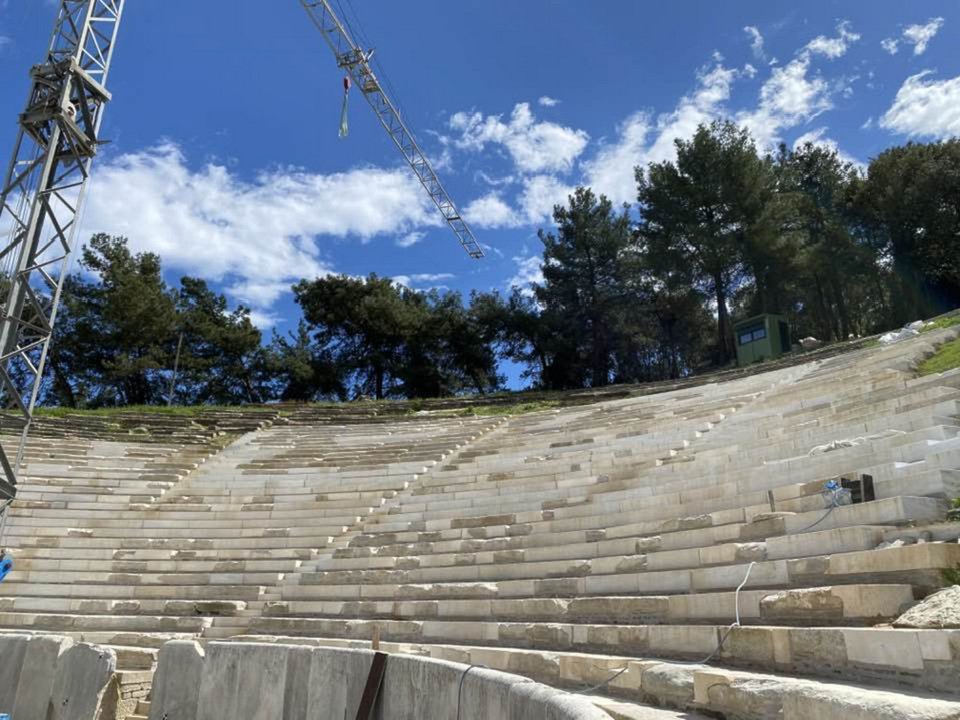 αρχαιο θεατρο