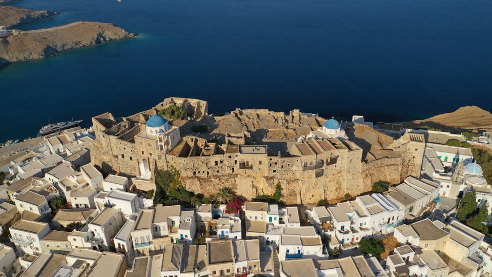 H Αστυπάλαια ανοίγει τα φτερά της και αποκαλύπτεται στο διεθνές ταξιδιωτικό κοινό