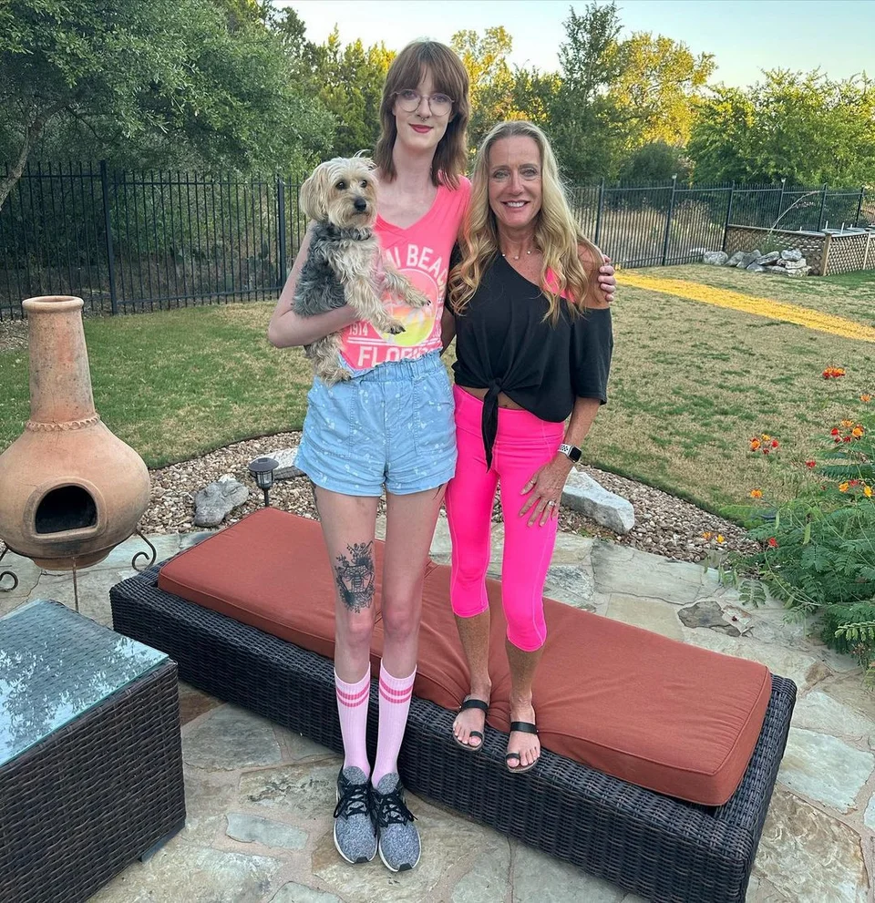 Η Maci Currin με την μητέρα της 