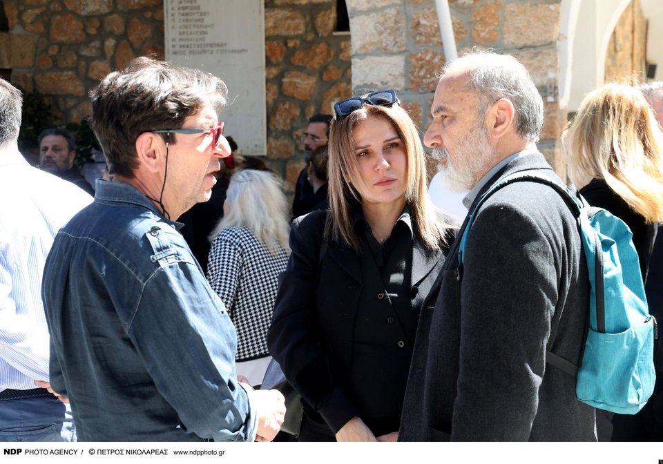 Γεράσιμος Σκιαδαρέσης-Μπέσσυ Μάλφα-Στέλιος Μάινας