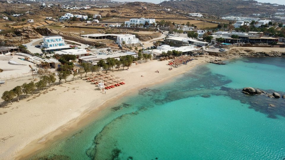 Η παραλία Παράγκα στη Μύκονο