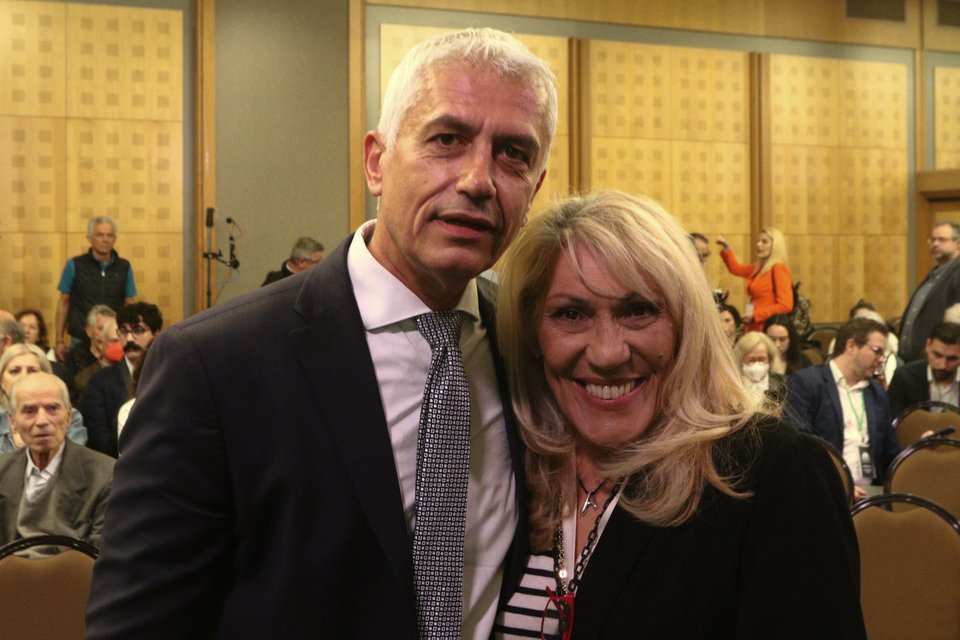 Γιώργος Καλλιακμάνης, Άννα Βερούλη