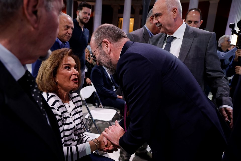 Ο Μ. Βέμπερ με τη Ντόρα Μπακογιάννη