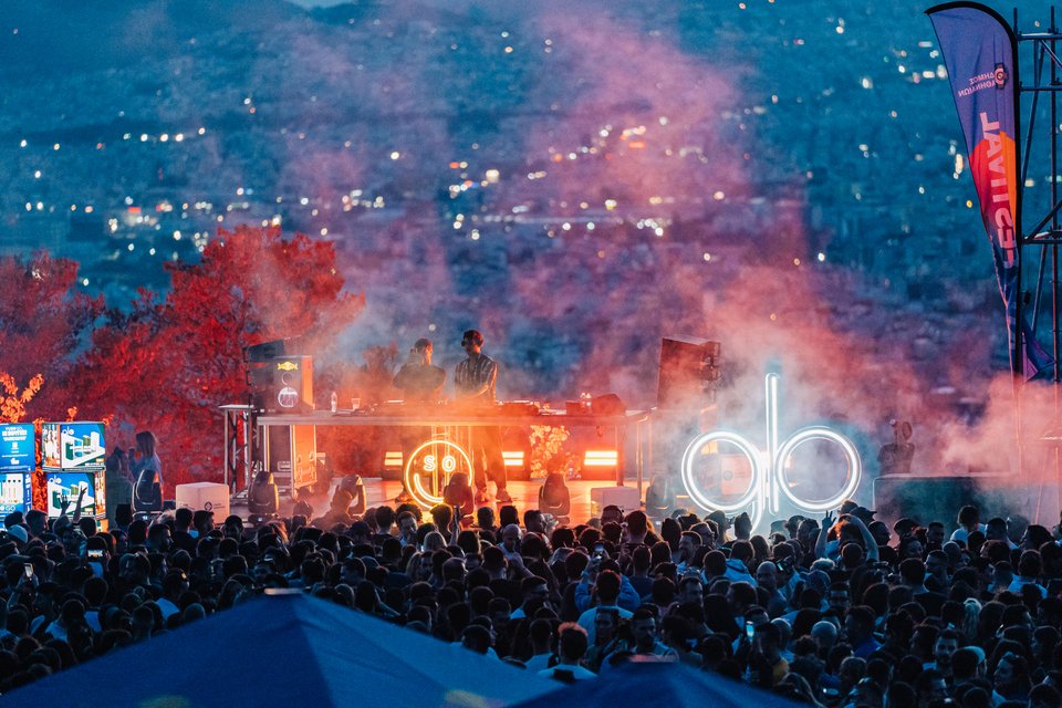 Lycabettus Party - Φωτογραφίες: Θωμάς Γραβάνης, Γιώργος Μάκκας, Ορέστης Σεφέρογλου