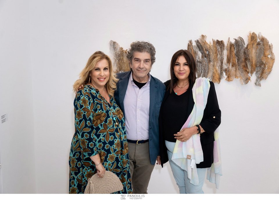Μαίρη Αυγερινοπούλου, Κώστας Βαρώτσος, Αριστούλα Μπέσσιου