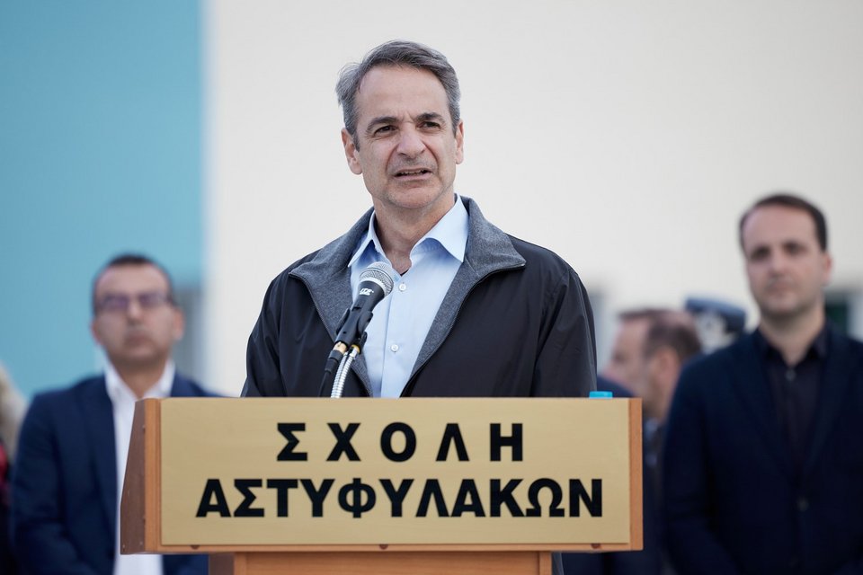 Ο πρωθυπουργός στη Σχολή Αστυφυλάκων / Φωτογραφία: ΓτΠ / Δημήτρης Παπαμήτσος