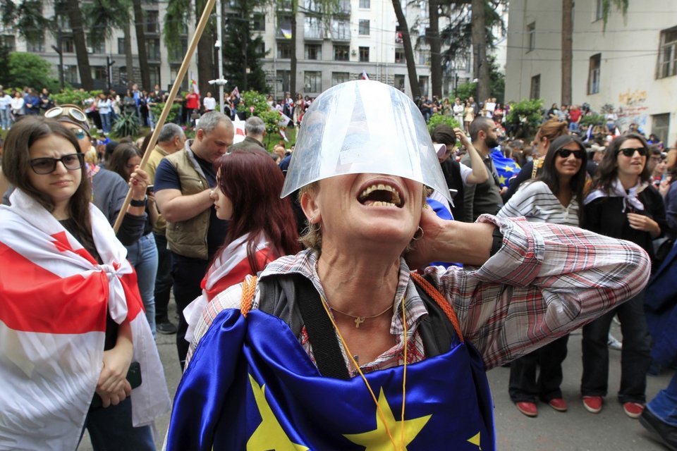Γεωργία: Μεγάλες διαδηλώσεις για τον νόμο περί «ξένων πρακτόρων» / Φωτογραφία: AP
