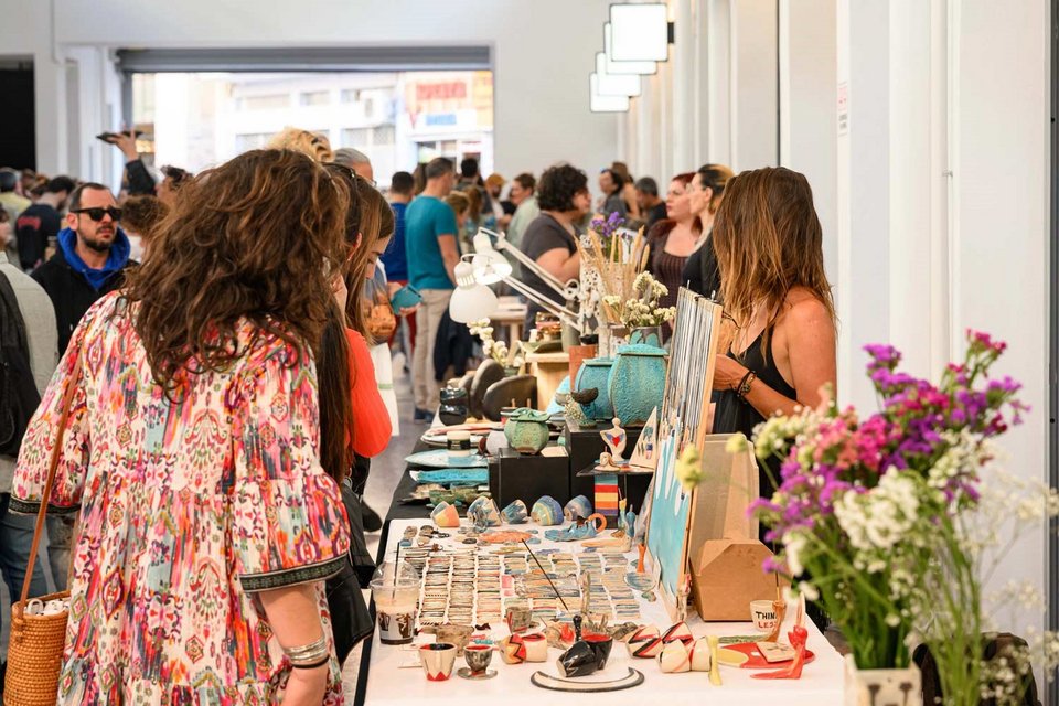 Το Fired Up Ceramics Fair θα γεμίσει για ακόμα μία φορά την Αγορά, με μοναδικά κεραμικά από 63 ανεξάρτητους κεραμίστες / καλλιτέχνες από όλη την Ελλάδα