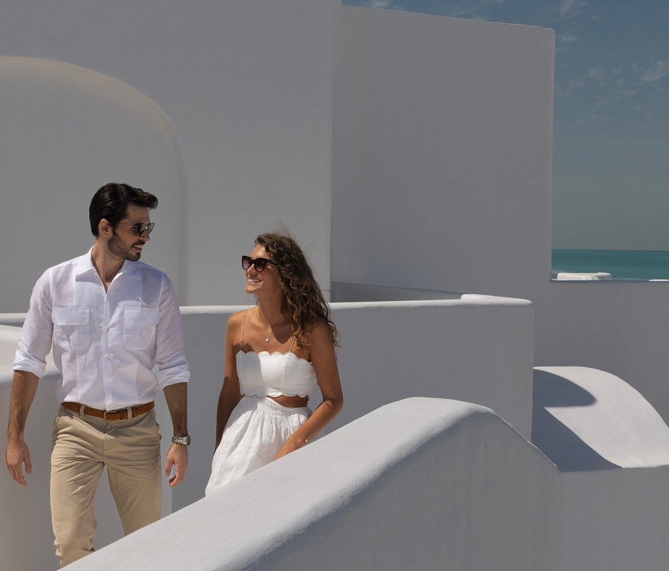 Φωτογραφία: Anantara Santorini Abu Dhabi