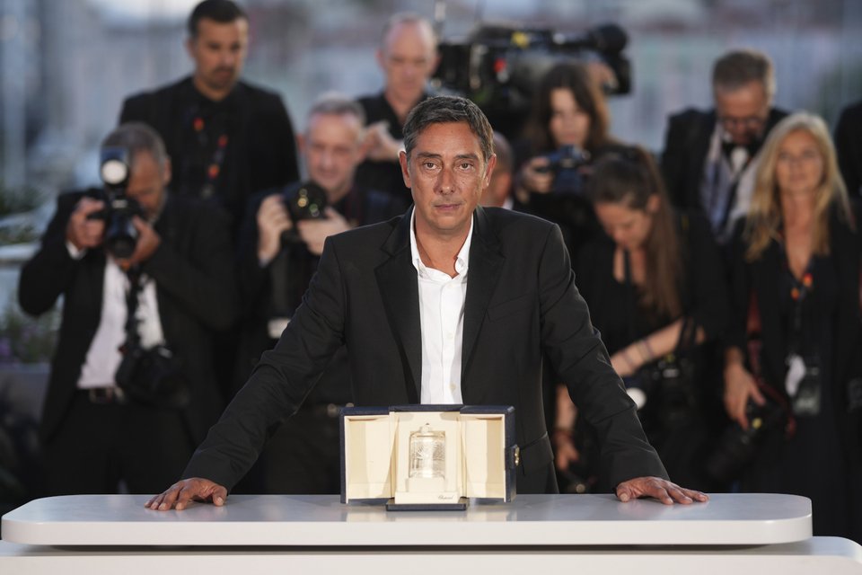 Βραβείο Σκηνοθεσίας στον Μιγκέλ Γκόμες