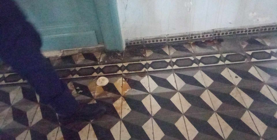 Οι καφέδες που πέταξαν στον 50χρονο / Φωτογραφία: gegonotanews