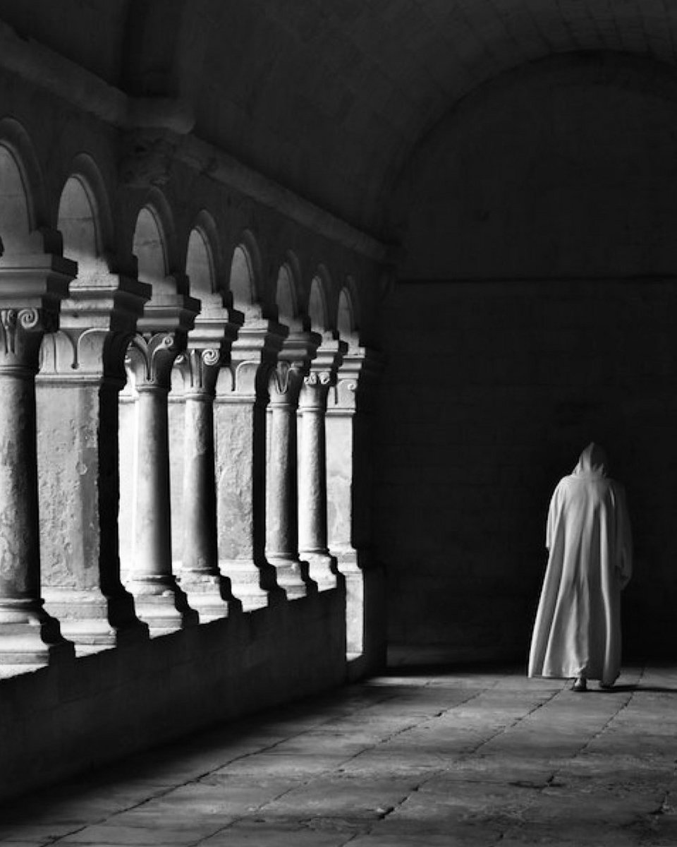 Καθολικός μοναχός σε μοναστήρι της Βόρειας Γαλλίας / Φωτογραφία: divinebox/Instagram