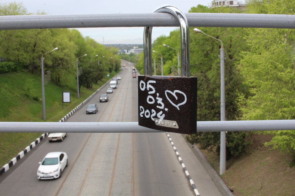  Παρά τον πόλεμο, πάνω από ένα εκατομμύρια άτομα ζουν, εργάζονται, ερωτεύονται και κάνουν οικογένειες στο Χάρκοβο