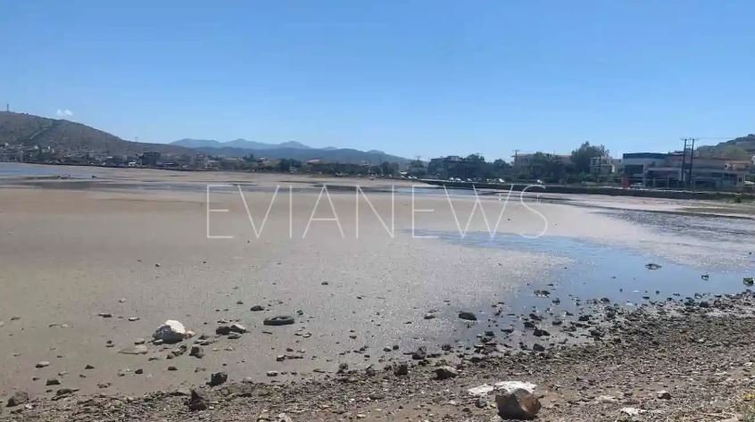 Τραβήχτηκαν τα νερά στην Εύβοια λόγω άμπωτης / evianews.com