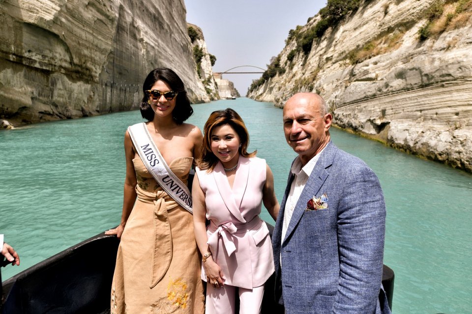 Η Μις Υφήλιος 2023, Sheynnis Palacios, διασχίζει με πλοίο τον Ισθμό της Κορίνθου / Φωτογραφία: ΑΠΕ-ΜΠΕ/ΒΑΣΙΛΗΣ ΨΩΜΑΣ