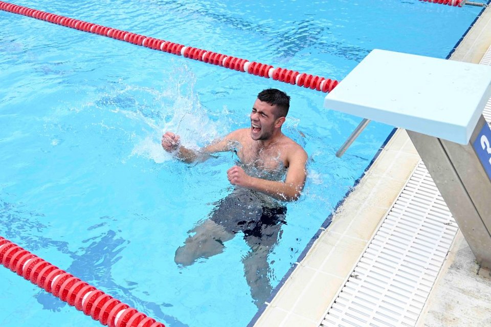 Στιγμιότυπο από τους Πανελλήνιους Αγώνες κολύμβησης στο Λουτράκι