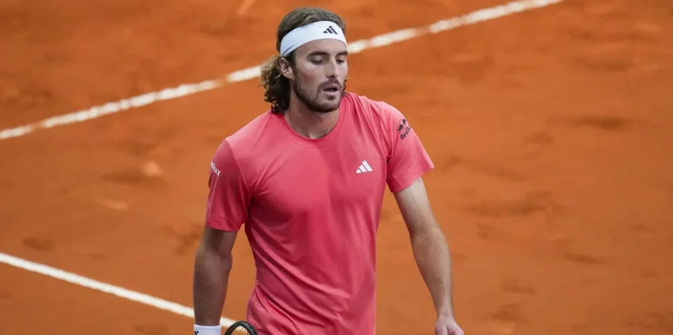 Ο Στέφανος Τσιτσιπάς στο Roland Garros / Φωτογραφία: AP Photo