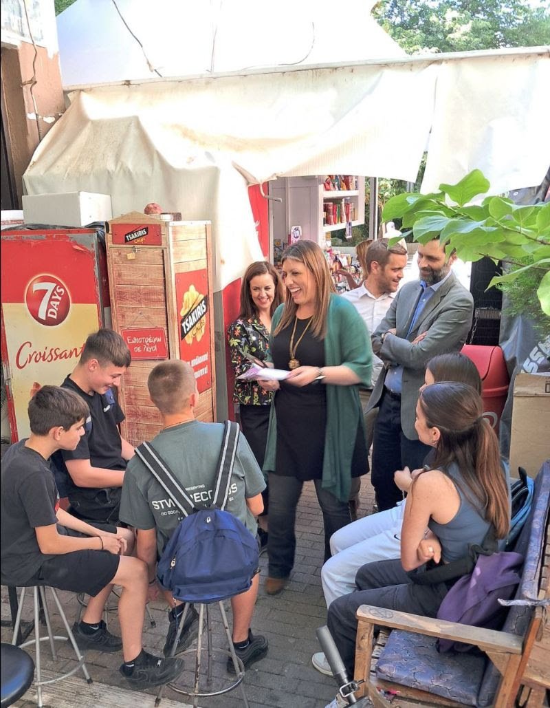 Η Ζωή Κωνσταντοπούλου στην πόλη της Λάρισας / Φωτογραφία: Πλεύση Ελευθερίας
