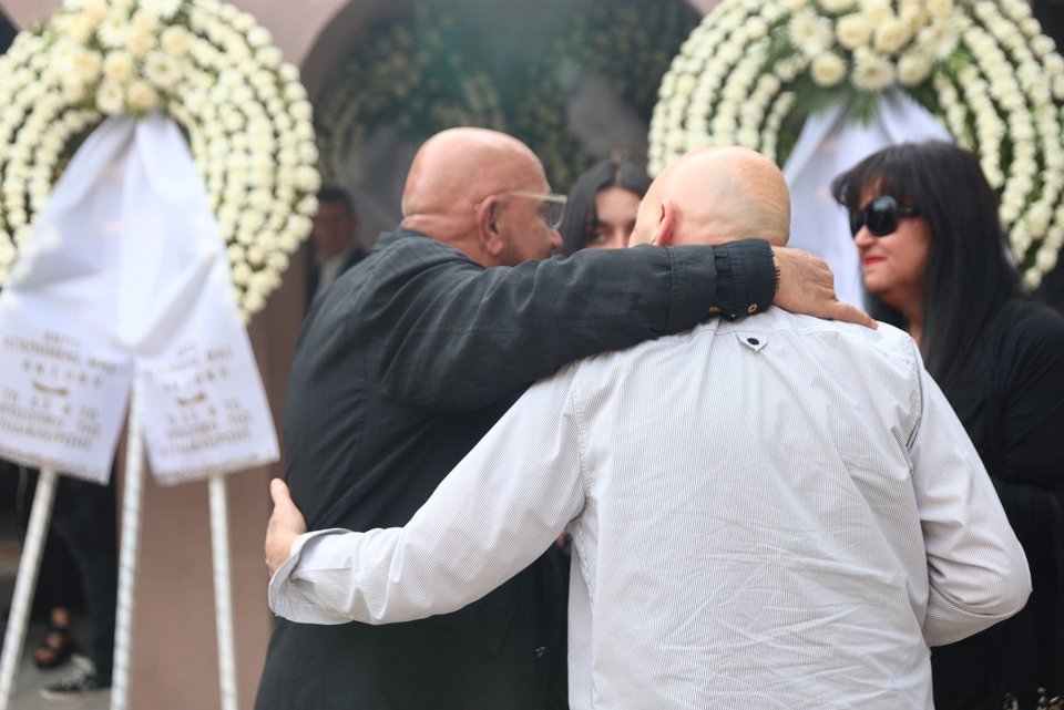 Ο Γιάννης Ζουγανέλης στην κηδεία του Αντώνη Τουρκογιώργη -Φωτογραφία: Eurokinissi/ΓΙΑΝΝΗΣ ΠΑΝΑΓΟΠΟΥΛΟΣ