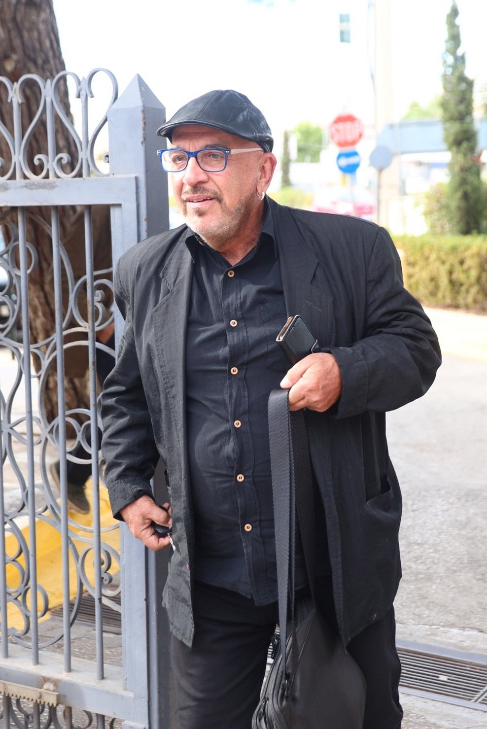 Ο Γιάννης Ζουγανέλης στην κηδεία του Αντώνη Τουρκογιώργη -Φωτογραφία: Eurokinissi/ΓΙΑΝΝΗΣ ΠΑΝΑΓΟΠΟΥΛΟΣ