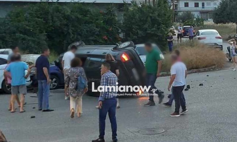 Λαμία: Απίστευτο τροχαίο στη Μεγάλου Αλεξάνδρου