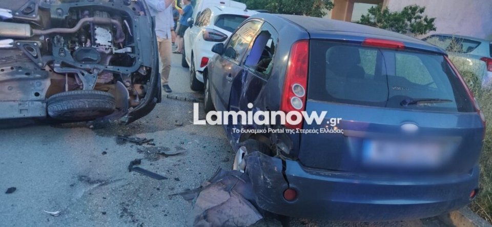 Λαμία: Απίστευτο τροχαίο στη Μεγάλου Αλεξάνδρου
