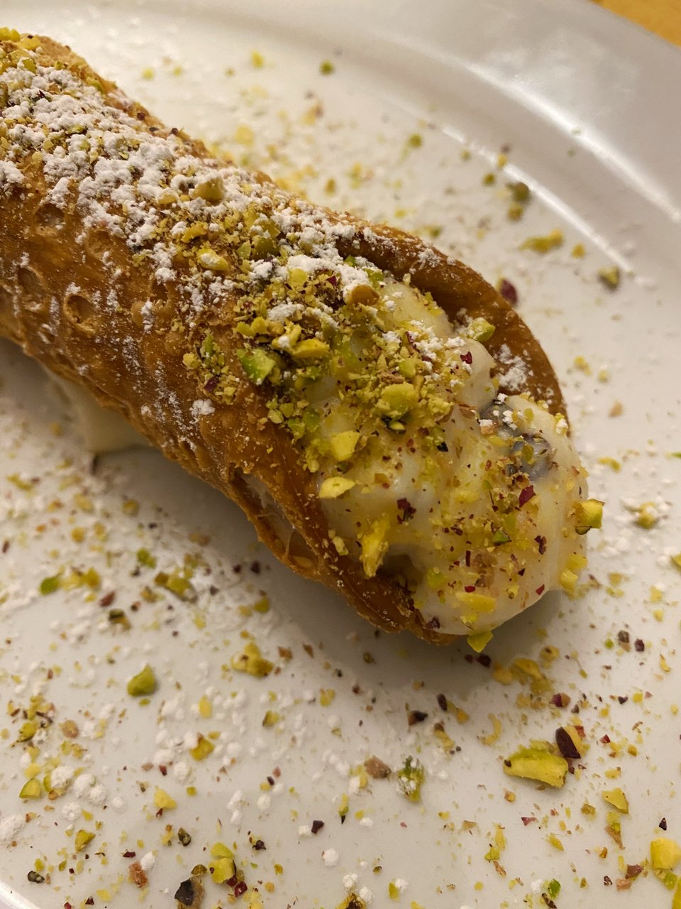 Cannolo, το γλυκό της Σικελίας. 