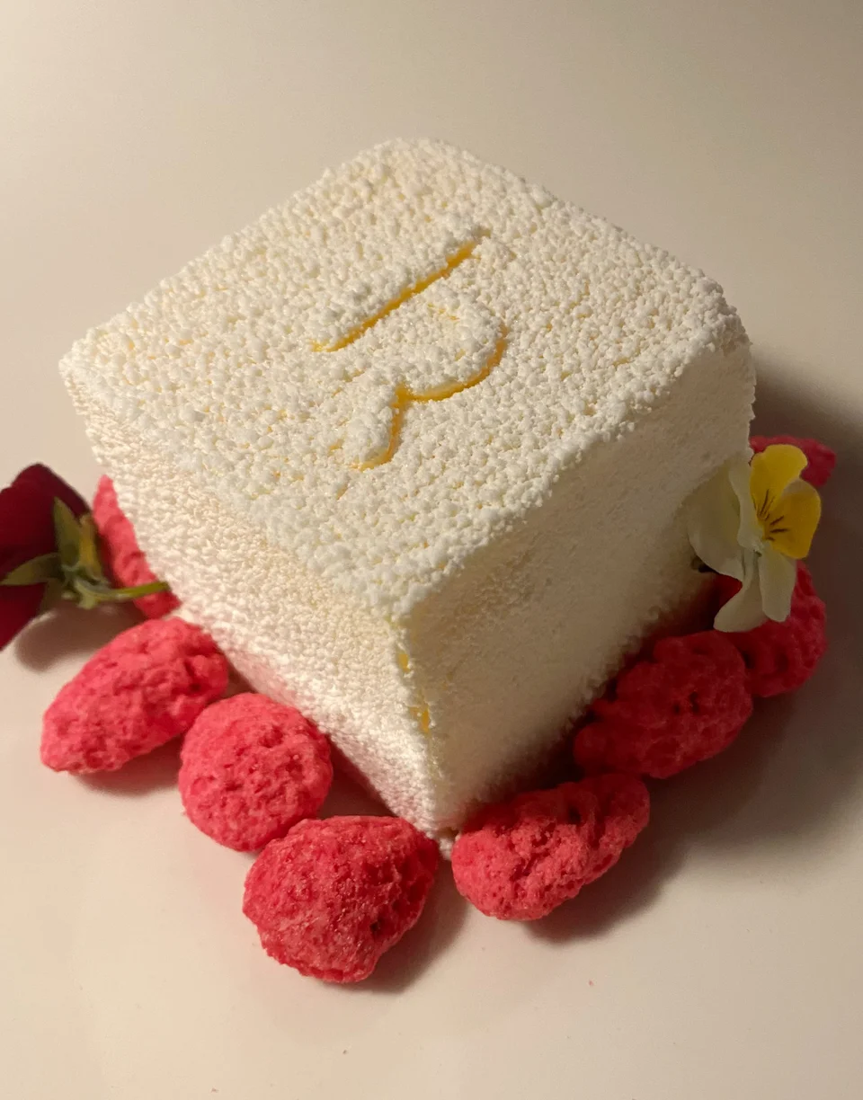 Παρφέ γιαουρτιού με μάντολες