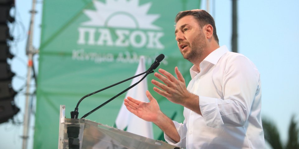 Ο Νίκος Ανδρουλάκης στην προεκλογική συγκέντρωση του ΠΑΣΟΚ στο Θησείο / Φωτογραφία: ΓΙΑΝΝΗΣ ΠΑΝΑΓΟΠΟΥΛΟΣ/EUROKINISSI