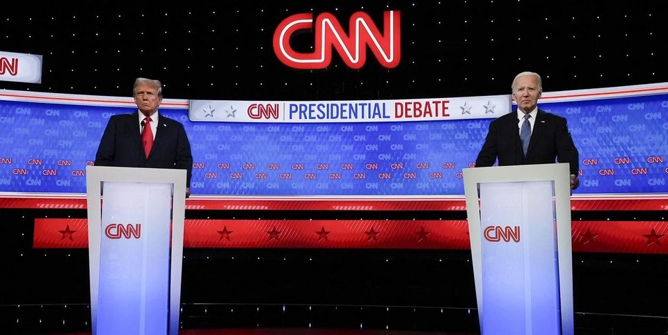 Ντόναλντ Τραμπ εναντίον Τζο Μπάιντεν στο ντιμπέιτ της Πέμπτης/ Φωτογραφία AP