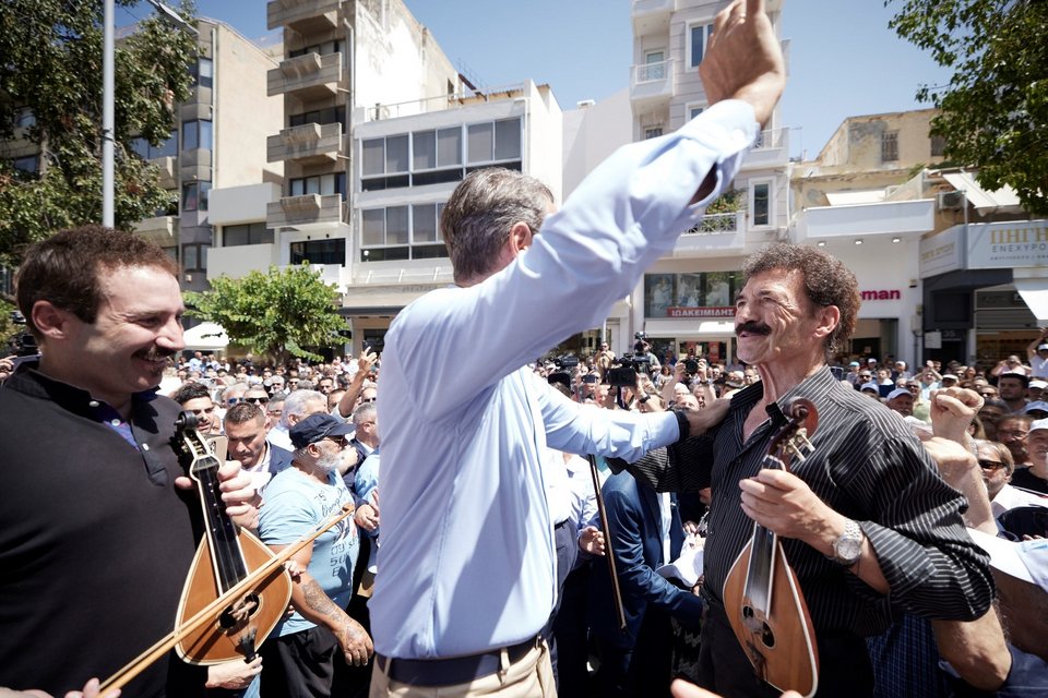 Ο Κυριάκος Μητσοτάκης απευθύνει χαιρετισμό στο Ηράκλειο -Φωτογραφία: Γρ. Τύπου Πρωθυπουργού/ΔΗΜΗΤΡΗΣ ΠΑΠΑΜΗΤΣΟΣ