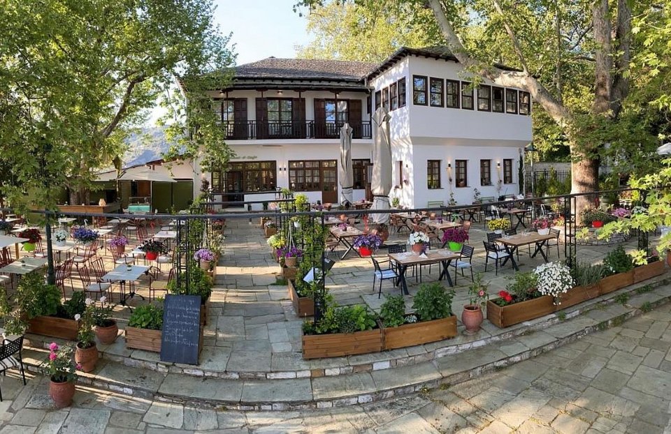Ένα παλιό αρχοντικό έχει μετατραπεί σε φιλόξενο ξενοδοχείο