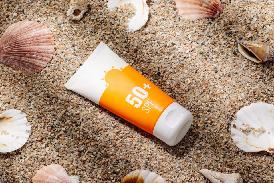 Τι σημαίνει το SPF που βλέπουμε στα αντηλιακά;