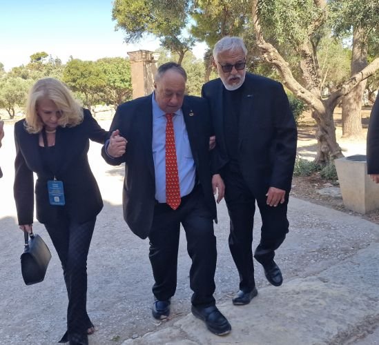 Με τον father Αλεξ Καρλούτσο