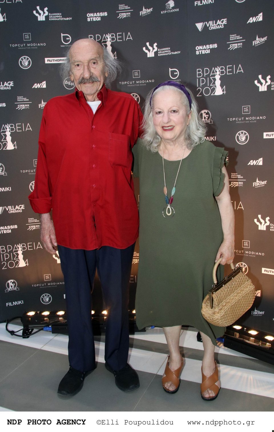 Βασίλης Κολοβός (νικητής Β΄ Ανδρικού Ρόλου για την ταινία «Εξέλιξη»), Ελένη Γερασιμίδου (υποψήφια Β΄ Γυναικείου Ρόλου για την ταινία «Εξέλιξη»)