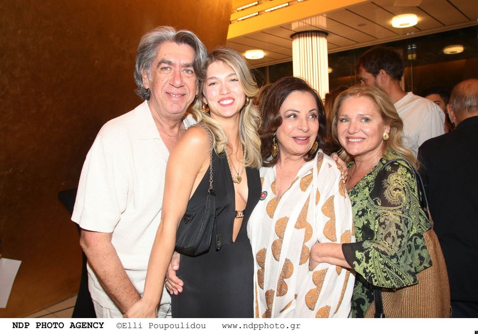 Κώστας Μπερικόπουλος, Κλέλια Ανδριολάτου, Χάρις Αλεξίου, Μαρία Καβογιάννη