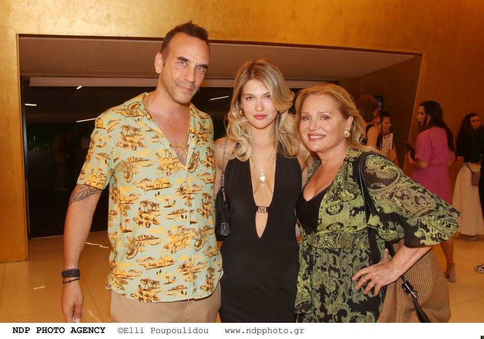 Πάνος Μουζουράκης, Κλέλια Ανδριολάτου (υποψήφια Α΄ Γυναικείου Ρόλου «Ο τελευταίος ταξιτζής»), Μαρία Καβογιάννη