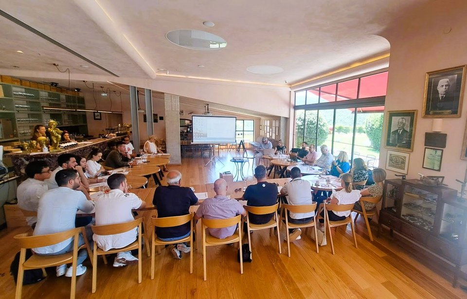 Η ολομέλεια της Ενωσης Οινοποιών Βορείου Ελλάδος
