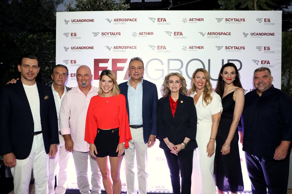 Βασίλης Αποστολόπουλος, Κρίστιαν Χατζημηνάς, Ανδρέας Λόλης, Μόνικα Χριστοδούλου, Νίκος Παπάτσας, Σ.Κουνενάκη-Εφραίµογλου, Ναταλί Βαγιωνή, Κατερίνα Ευαγγελάτου, Δημήτρης Πλατανιάς