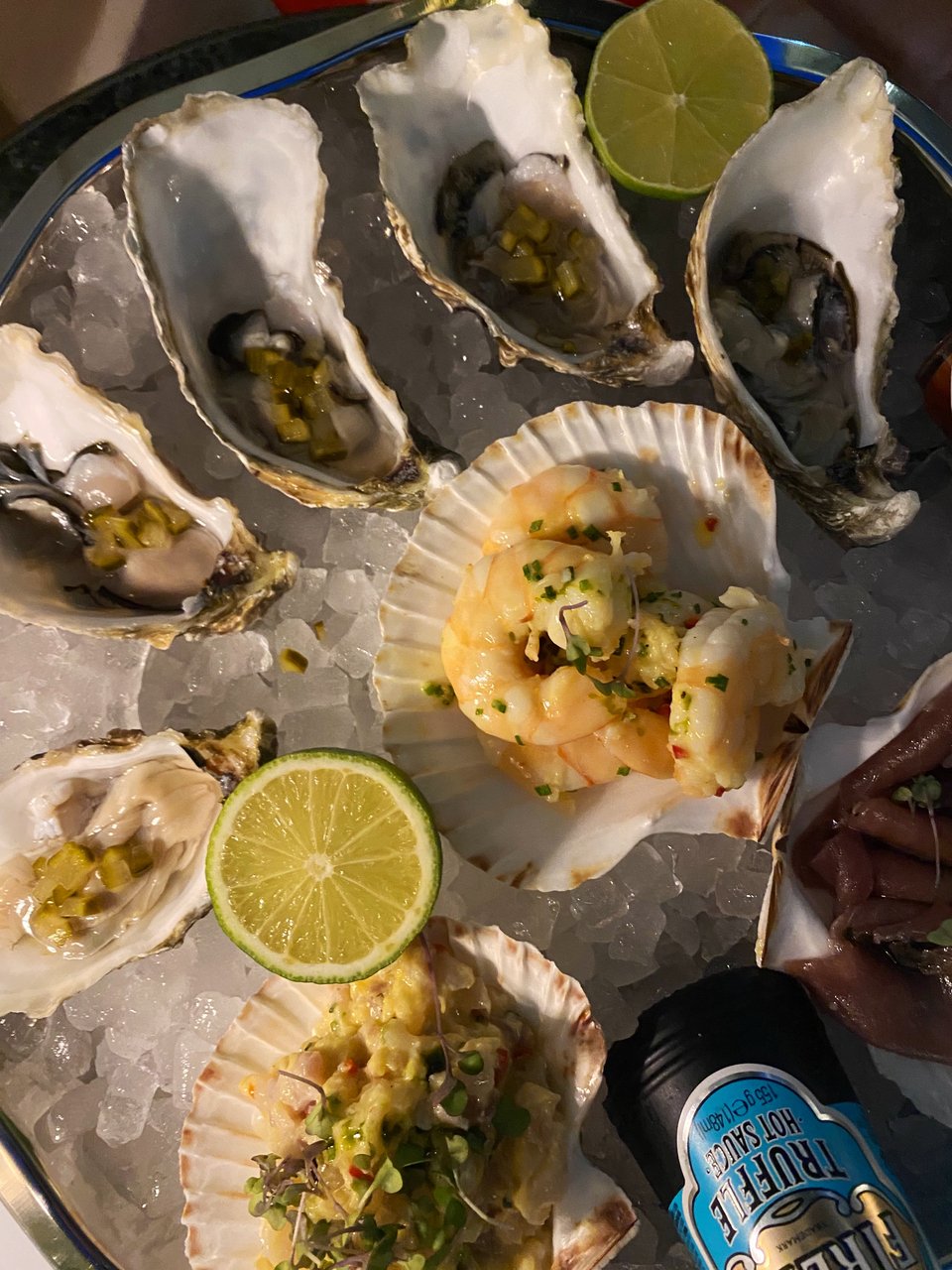 Στρείδια και γαρίδες / Φωτογραφία: Μάνος Λειβαδάρος/iefimerida 