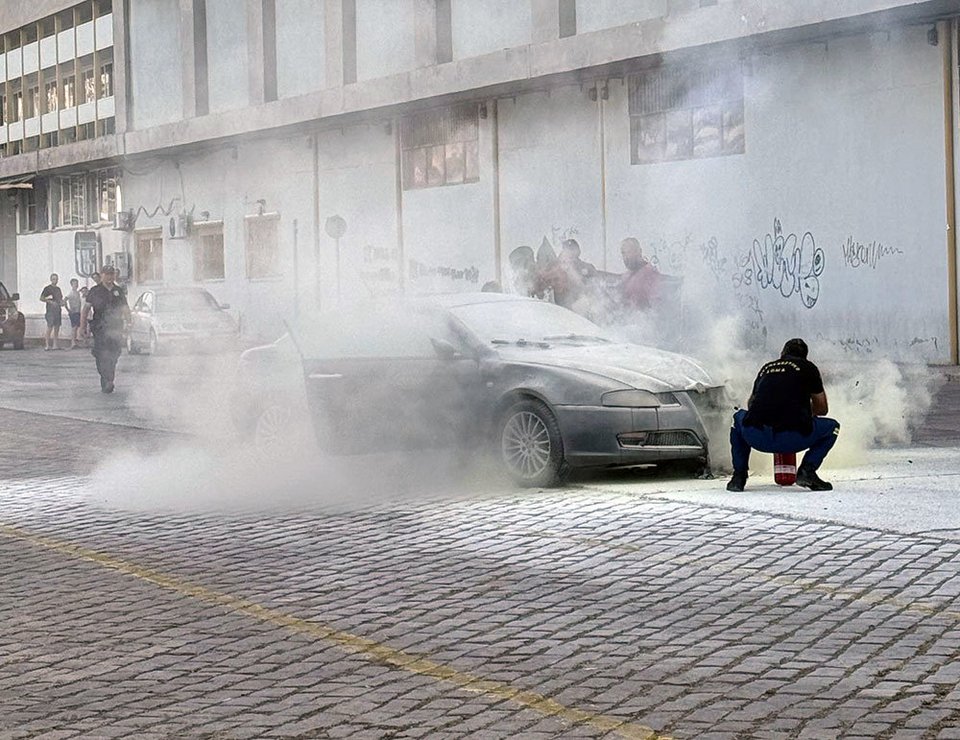 Καβάλα, φωτιά σε ΙΧ