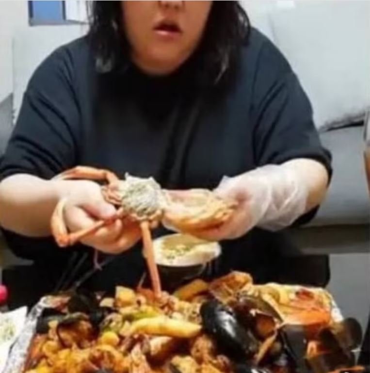 H 24χρονη Pan Xiaoting