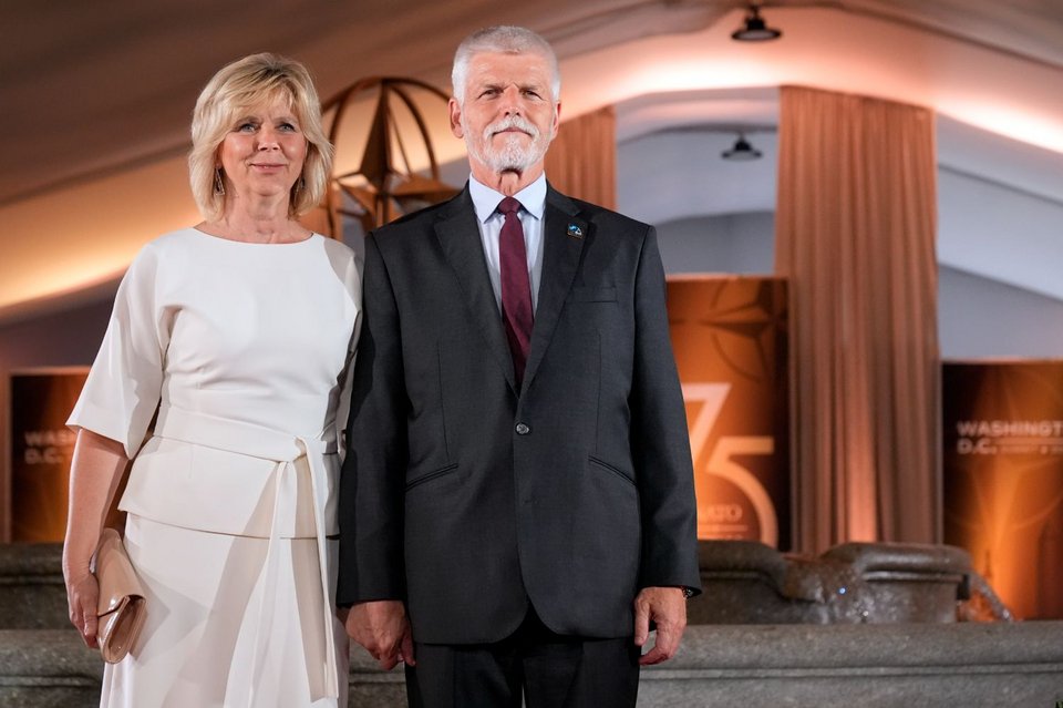 Ο Τσέχος πρόεδρος Πετρ Παβέλ και η σύζυγός του Έβα Πάβλοβα