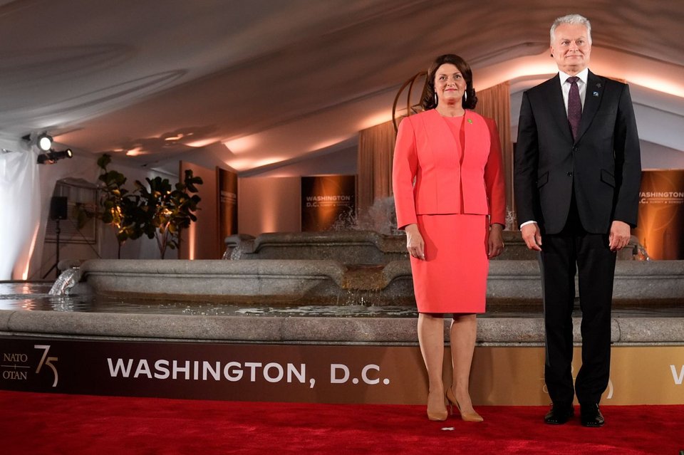 Ο πρόεδρος της Λιθουανίας Gitanas Nauseda με τη σύζυγό του Diana Nausėdienė