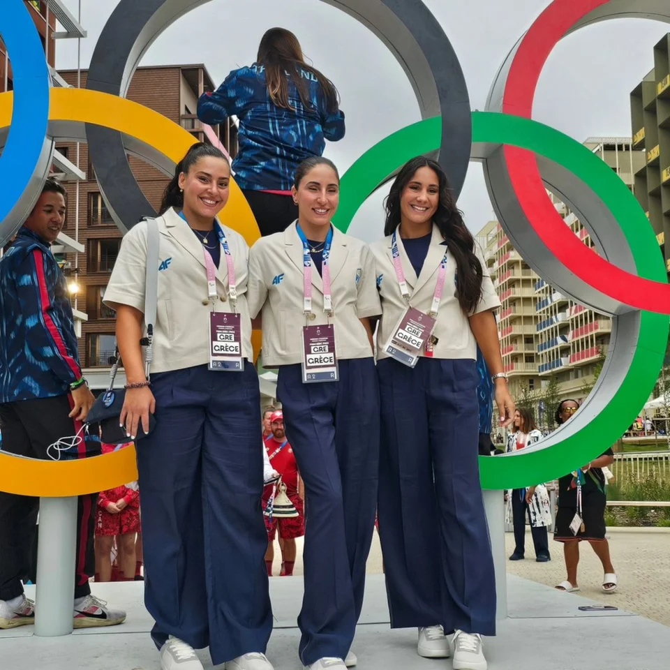 Ολυμπιακοί Αγώνες: Χαμογελαστή η ελληνική αποστολή- Οι 100 αθλητές μας- Οι φωτογραφίες πριν την τελετή έναρξης 12 olympiakoi agones ellines athlites.jpg