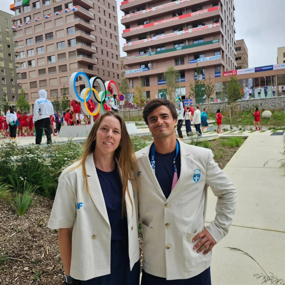 Ολυμπιακοί Αγώνες: Χαμογελαστή η ελληνική αποστολή- Οι 100 αθλητές μας- Οι φωτογραφίες πριν την τελετή έναρξης 8 olympiakoi agones ellines athlitries foto.jpg