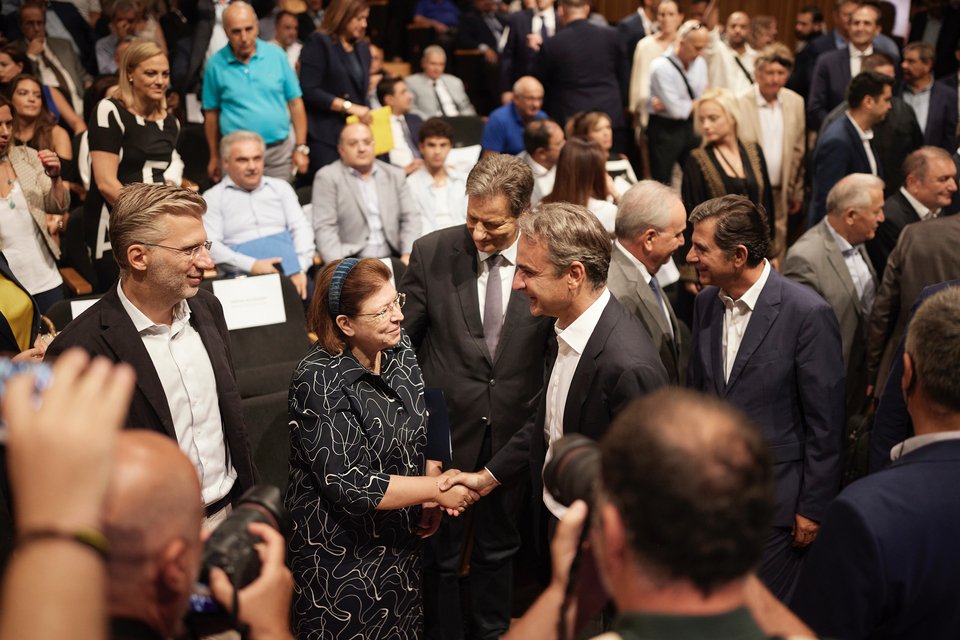 Η Υπουργός Πολιτισμού Λίνα Μενδώνη και ο Πρωθυπουργός Κυριάκος Μητσοτάκης