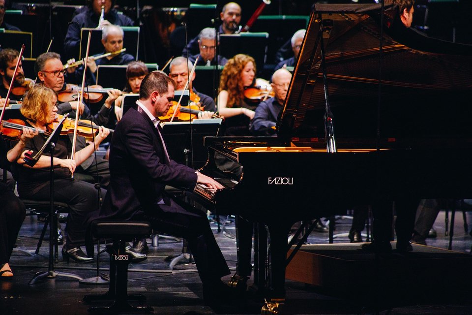 Πιάνο: Γιώργος-Εμμανουήλ Λαζαρίδης